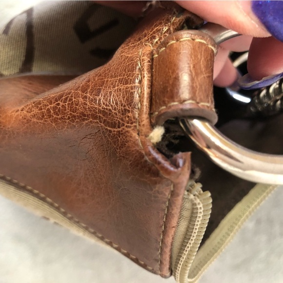 Guess Veneto 2 Tone Brown Logo Handbag - Picture 11 of 12